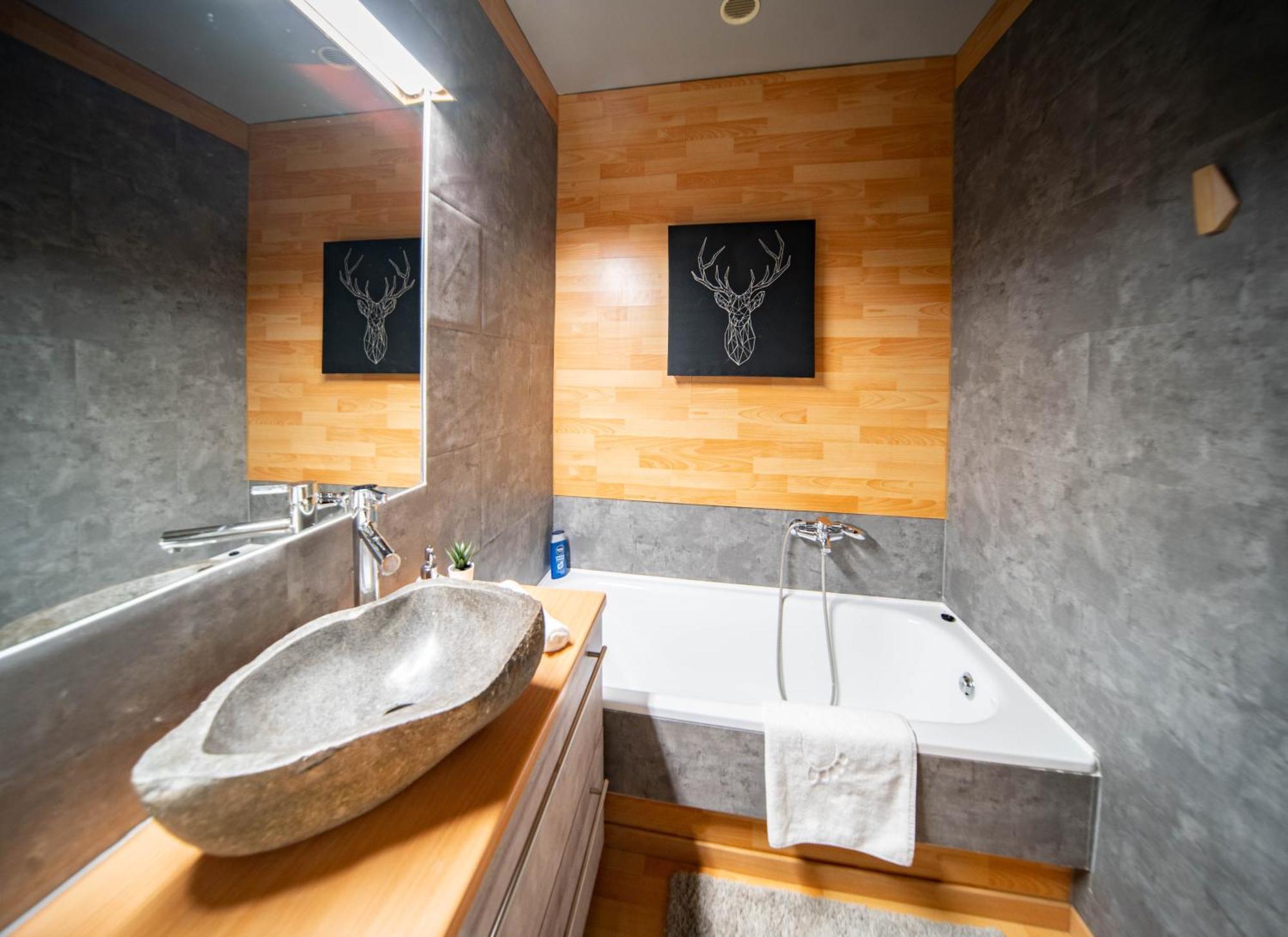 בודפשט Lovely Flat By The Castle For 4Ppl מראה חיצוני תמונה